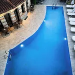 Samel Hotel Siviri