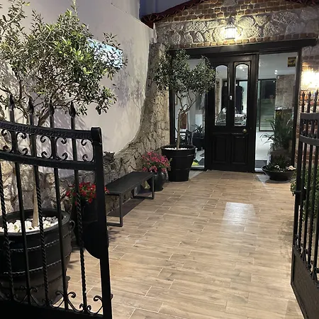 Отель Samel